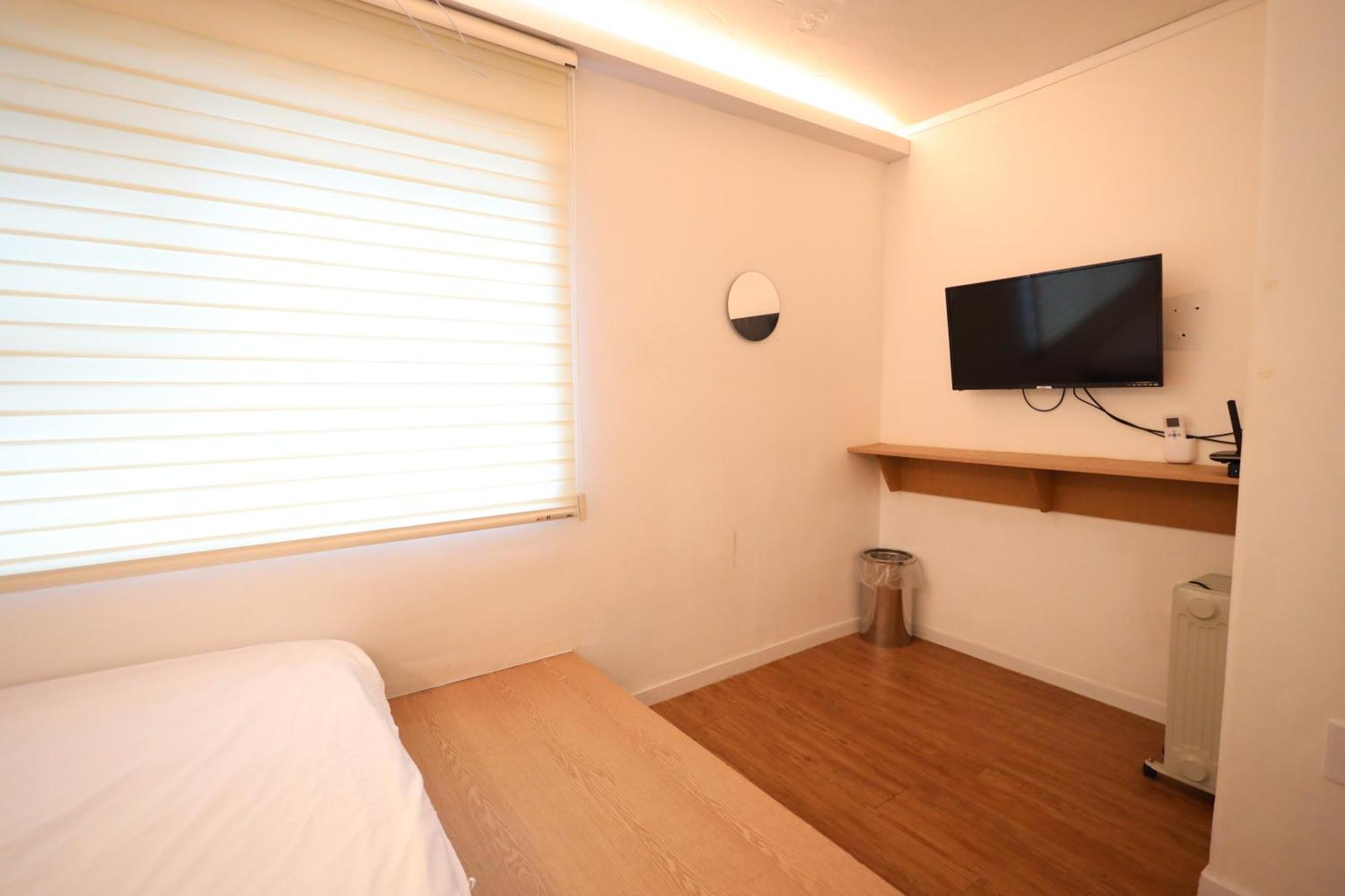 Huayuanhouse Hq In Hongdae Hotel โซล ภายนอก รูปภาพ